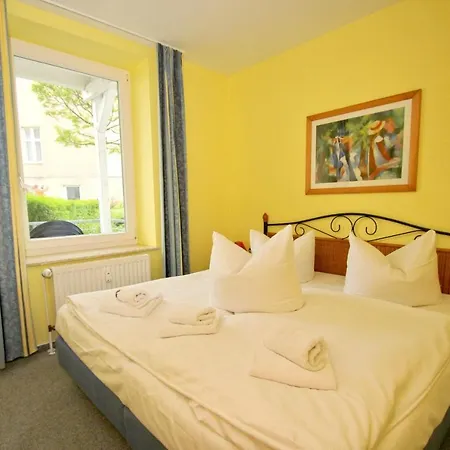 Strandnah, Terrasse, Ahoi Erlebnisbad Gratis In Sellin - Strandresidenz Brandenburg 23 *