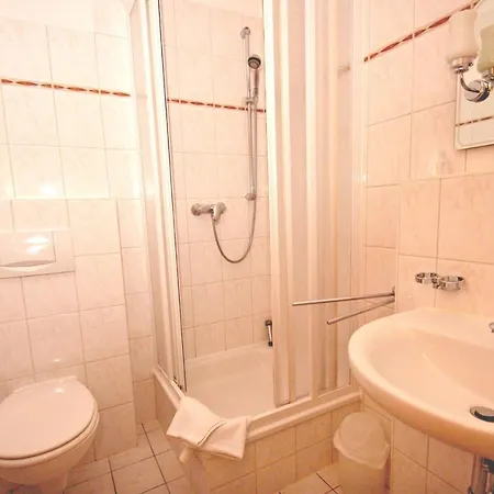 Strandnah, Terrasse, Ahoi Erlebnisbad Gratis In Sellin - Strandresidenz Brandenburg 23 Apartment *
