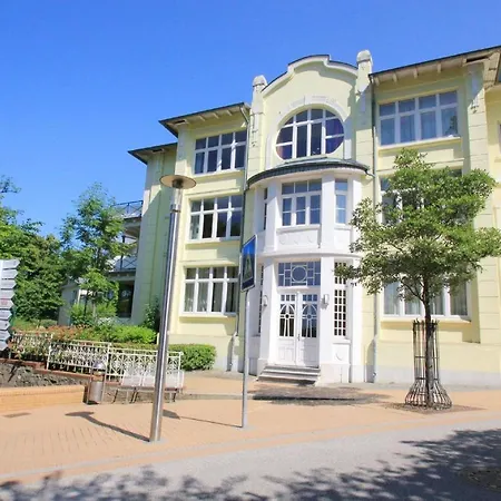 Strandnah, Terrasse, Ahoi Erlebnisbad Gratis In Sellin - Strandresidenz Brandenburg 23 Apartment